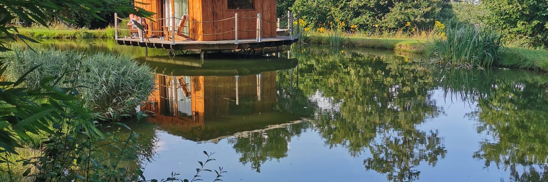 Cabane sur l'eau dans la Creuse