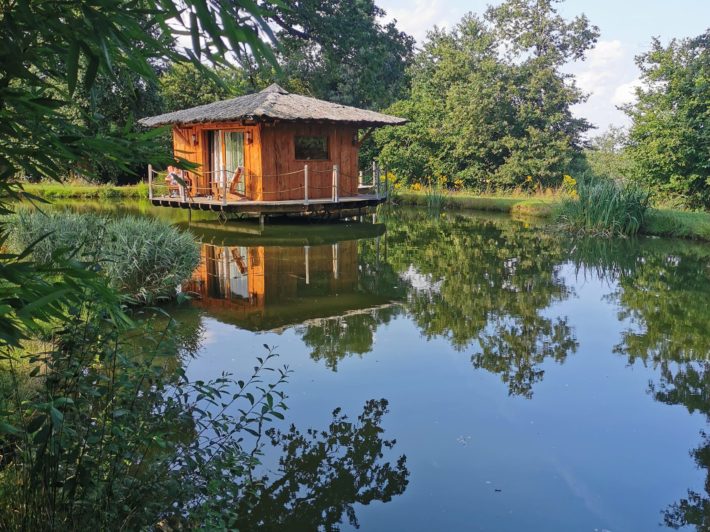 Cabane sur l'eau dans la Creuse